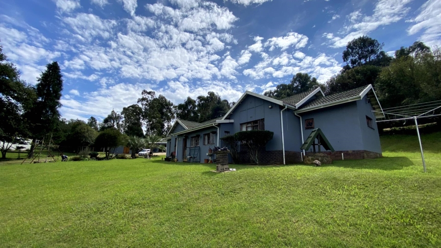 8 Bedroom Property for Sale in Mooi River KwaZulu-Natal