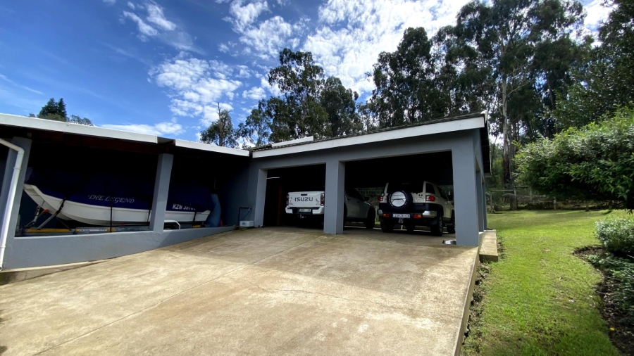 8 Bedroom Property for Sale in Mooi River KwaZulu-Natal
