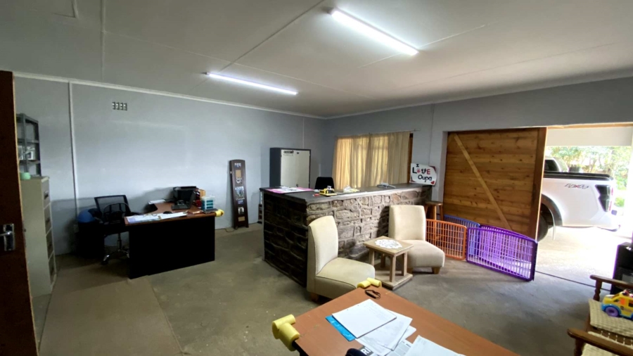 8 Bedroom Property for Sale in Mooi River KwaZulu-Natal
