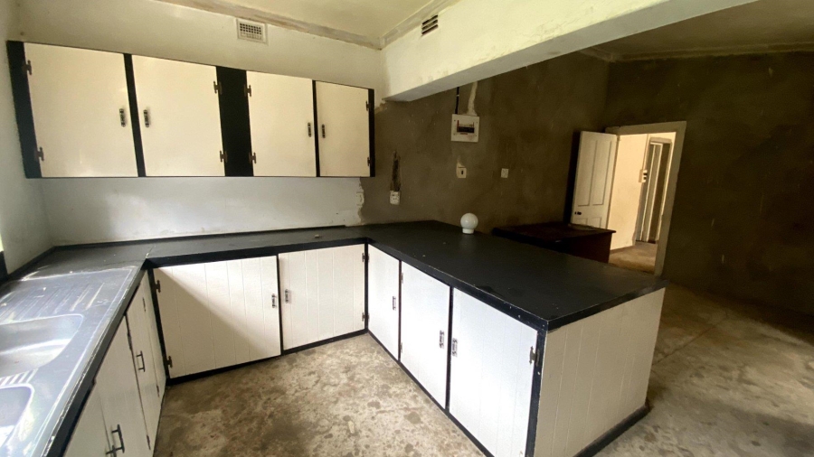8 Bedroom Property for Sale in Mooi River KwaZulu-Natal