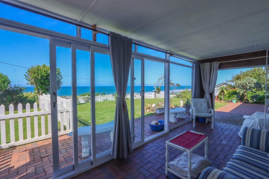 4 Bedroom Property for Sale in Amanzimtoti KwaZulu-Natal