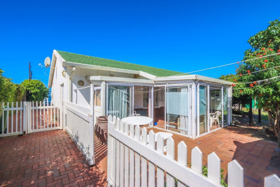 4 Bedroom Property for Sale in Amanzimtoti KwaZulu-Natal