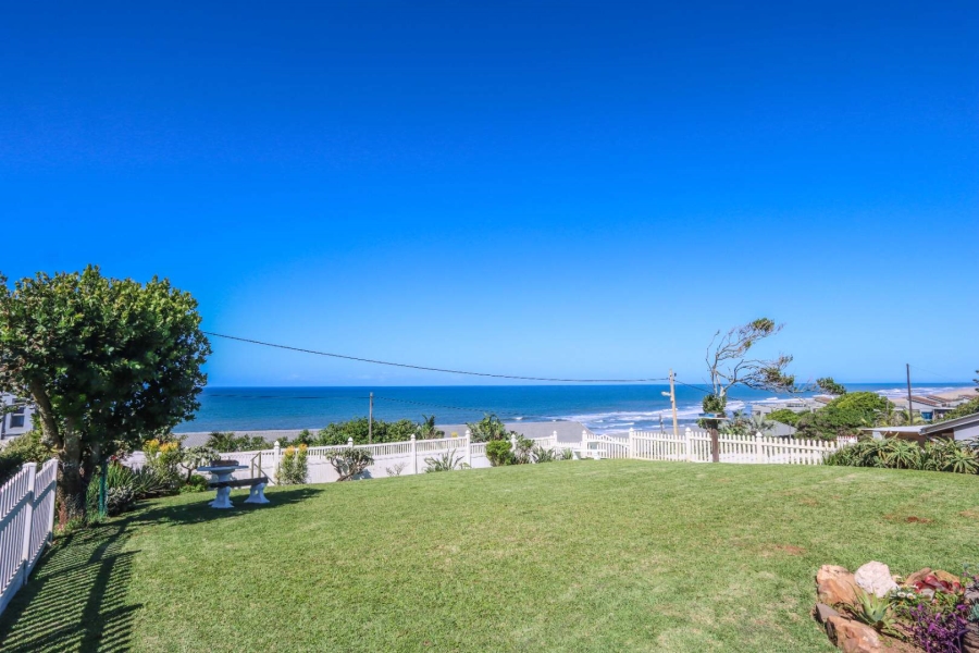 4 Bedroom Property for Sale in Amanzimtoti KwaZulu-Natal