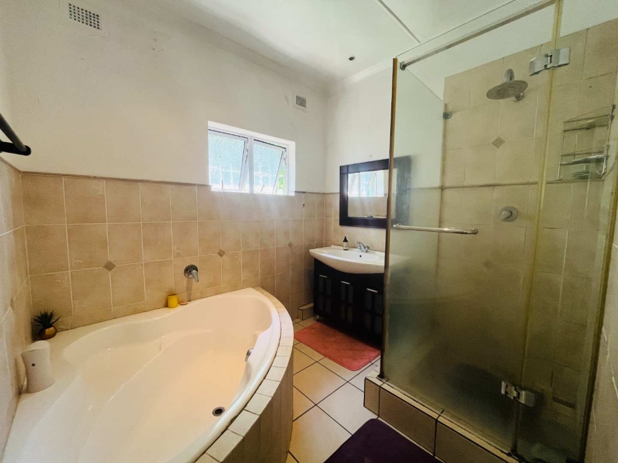 3 Bedroom Property for Sale in Durban North KwaZulu-Natal