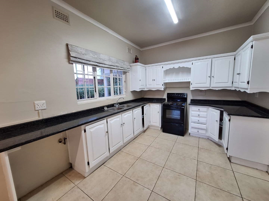 To Let 4 Bedroom Property for Rent in Winston Park KwaZulu-Natal