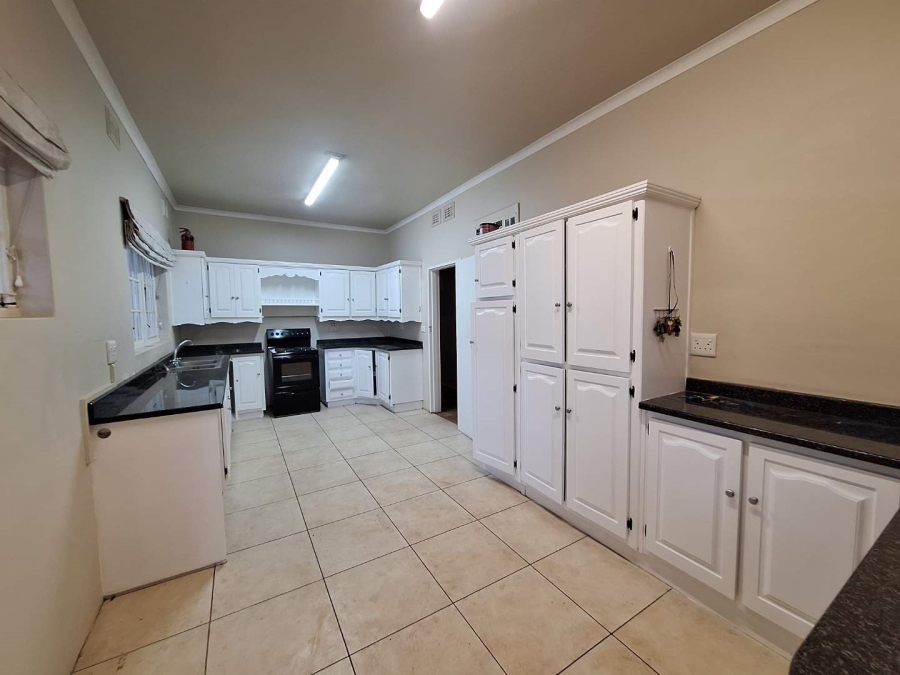 To Let 4 Bedroom Property for Rent in Winston Park KwaZulu-Natal