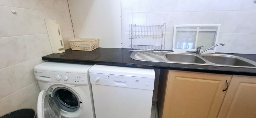 To Let 2 Bedroom Property for Rent in North Beach KwaZulu-Natal
