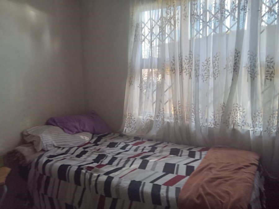 2 Bedroom Property for Sale in Umlazi KwaZulu-Natal