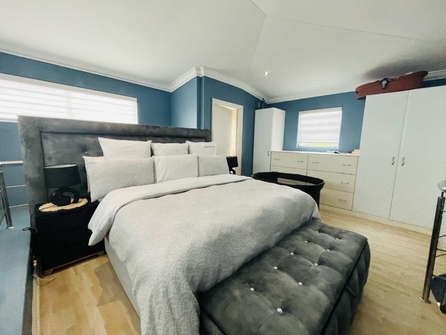 2 Bedroom Property for Sale in La Lucia KwaZulu-Natal