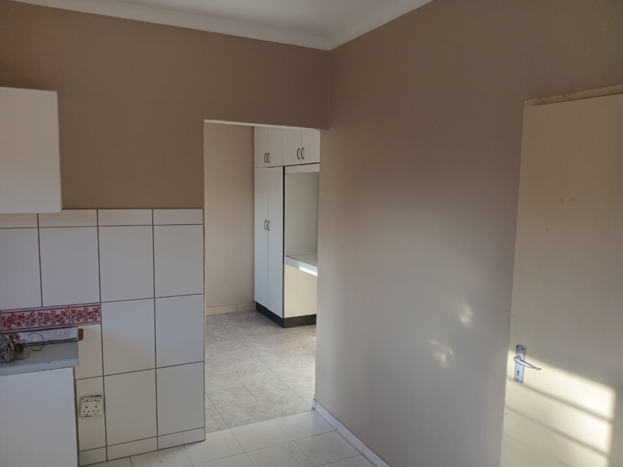 To Let 1 Bedroom Property for Rent in Wildenwide KwaZulu-Natal