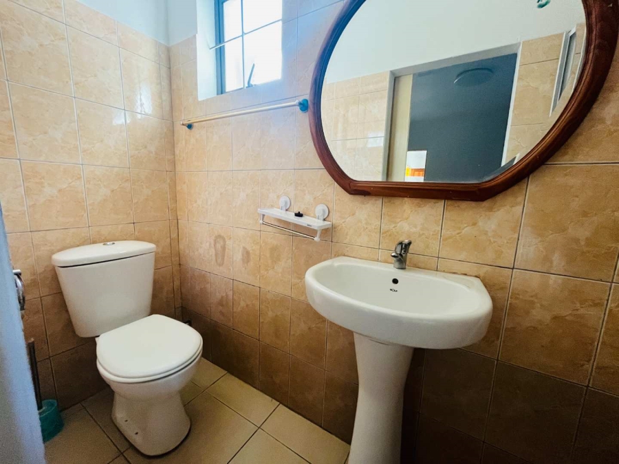 To Let 1 Bedroom Property for Rent in Durban North KwaZulu-Natal