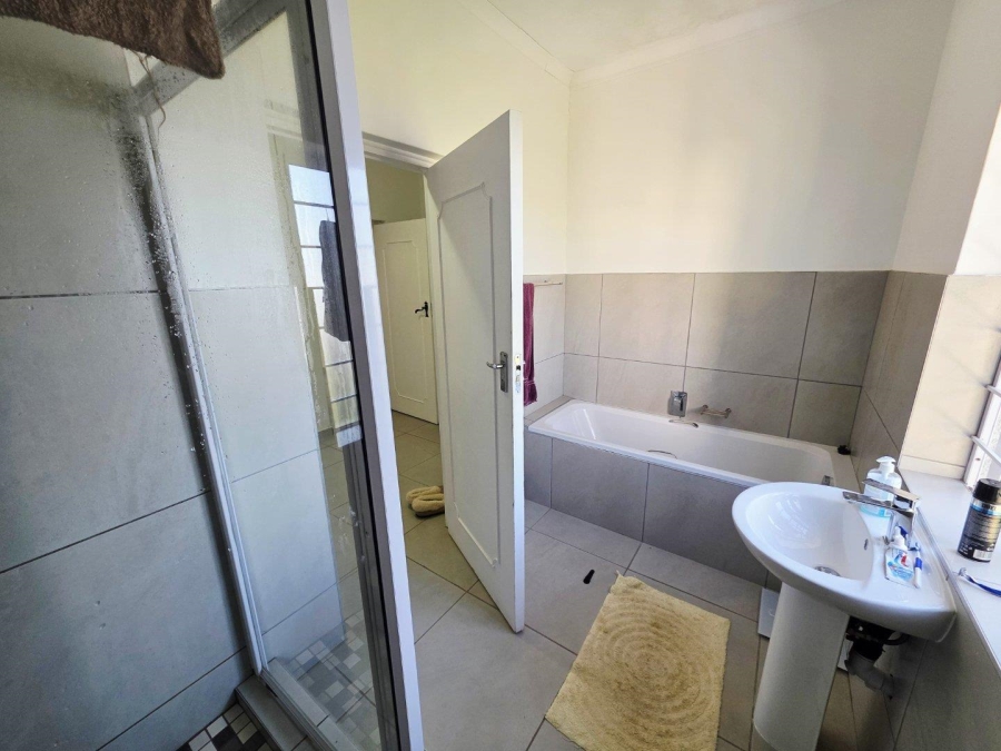 To Let 3 Bedroom Property for Rent in Clifton Park KwaZulu-Natal