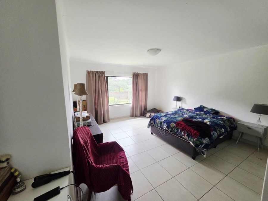 To Let 4 Bedroom Property for Rent in Kloof KwaZulu-Natal