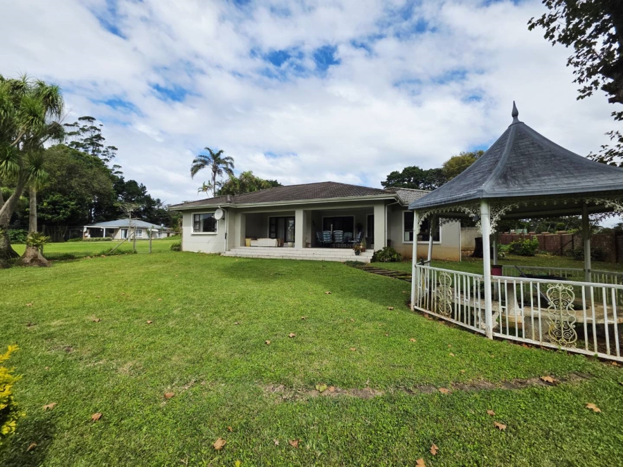 To Let 4 Bedroom Property for Rent in Kloof KwaZulu-Natal