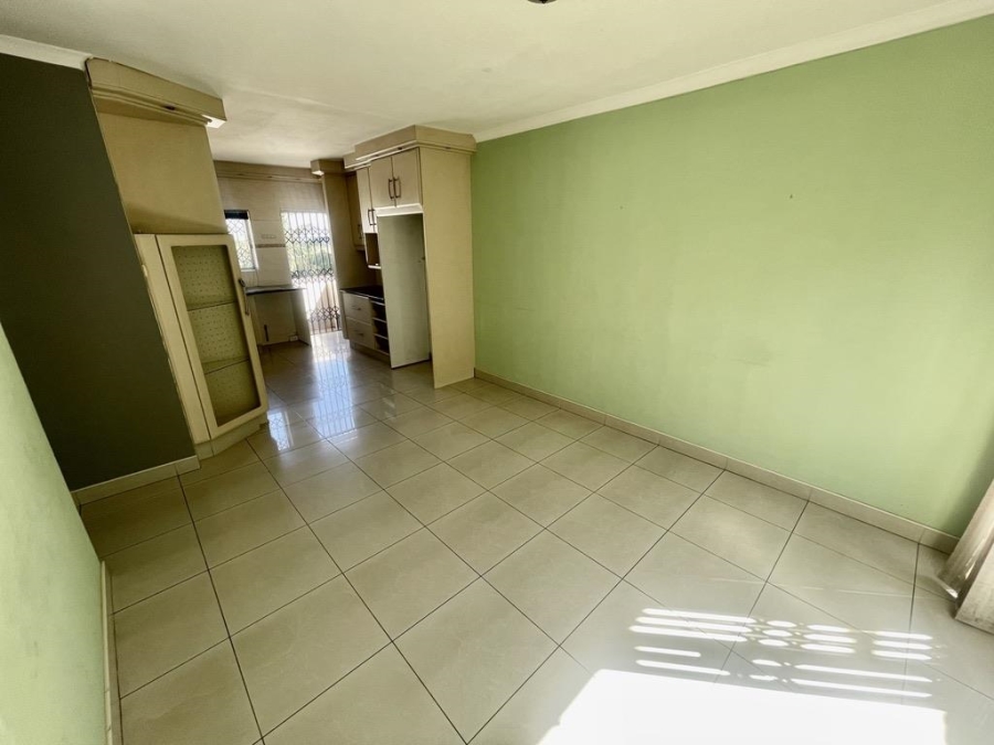 To Let 3 Bedroom Property for Rent in Sunningdale KwaZulu-Natal