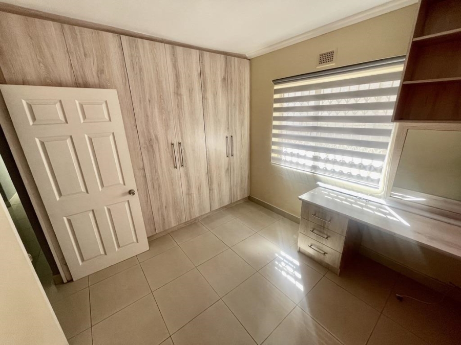To Let 3 Bedroom Property for Rent in Sunningdale KwaZulu-Natal