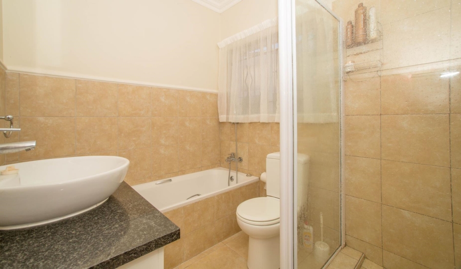 2 Bedroom Property for Sale in Durban North KwaZulu-Natal