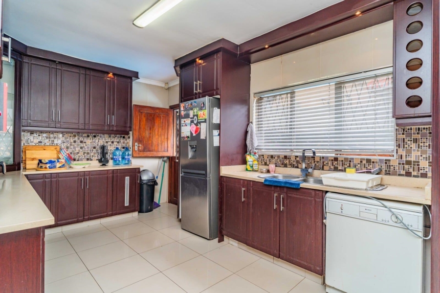 3 Bedroom Property for Sale in Mount Vernon KwaZulu-Natal