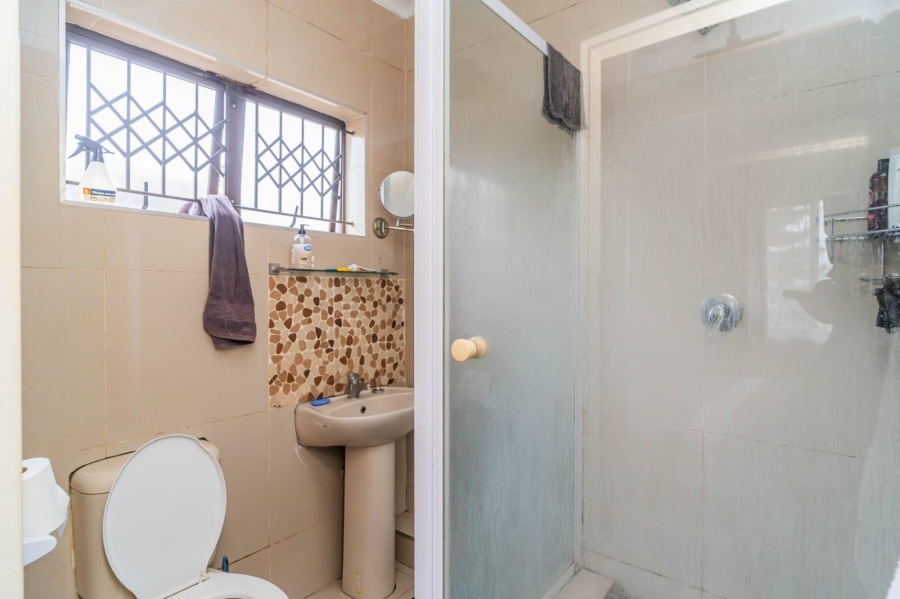 3 Bedroom Property for Sale in Mount Vernon KwaZulu-Natal