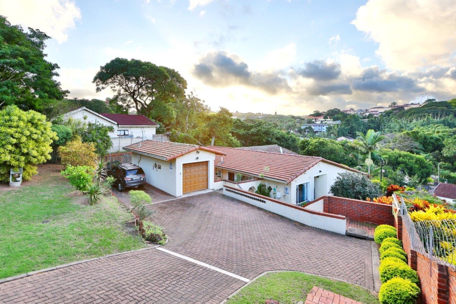 6 Bedroom Property for Sale in Queensburgh KwaZulu-Natal