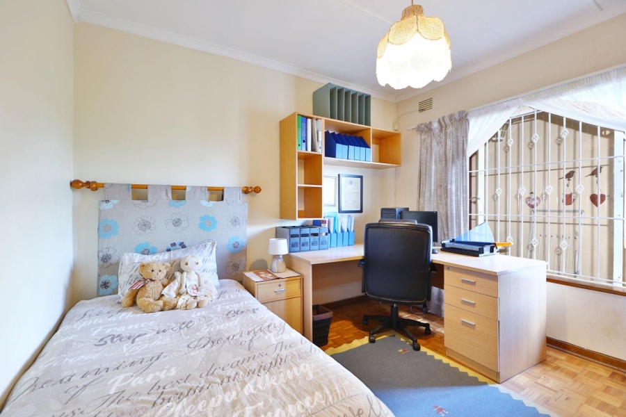 6 Bedroom Property for Sale in Queensburgh KwaZulu-Natal