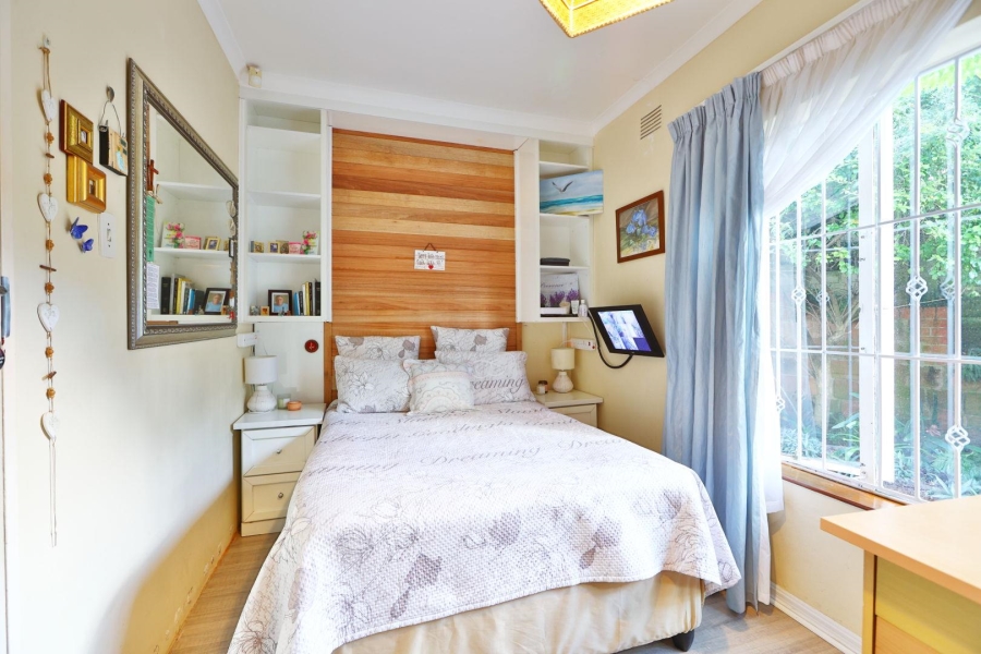 6 Bedroom Property for Sale in Queensburgh KwaZulu-Natal