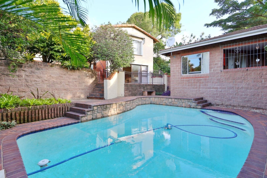 6 Bedroom Property for Sale in Queensburgh KwaZulu-Natal