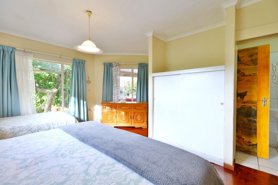 6 Bedroom Property for Sale in Queensburgh KwaZulu-Natal