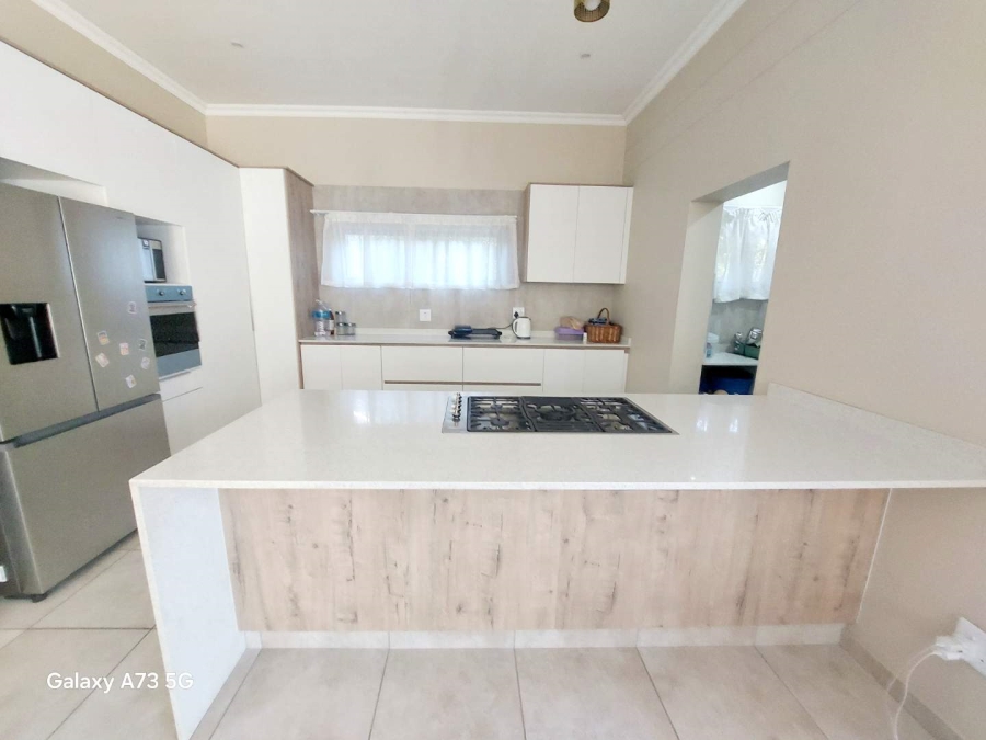 To Let 4 Bedroom Property for Rent in Palm Lakes Estate KwaZulu-Natal