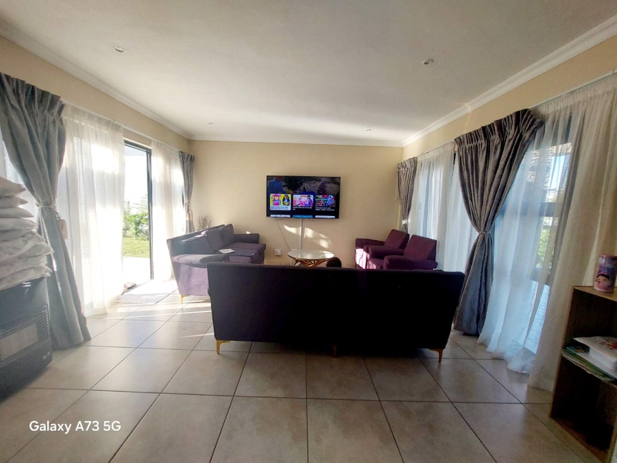 To Let 4 Bedroom Property for Rent in Palm Lakes Estate KwaZulu-Natal