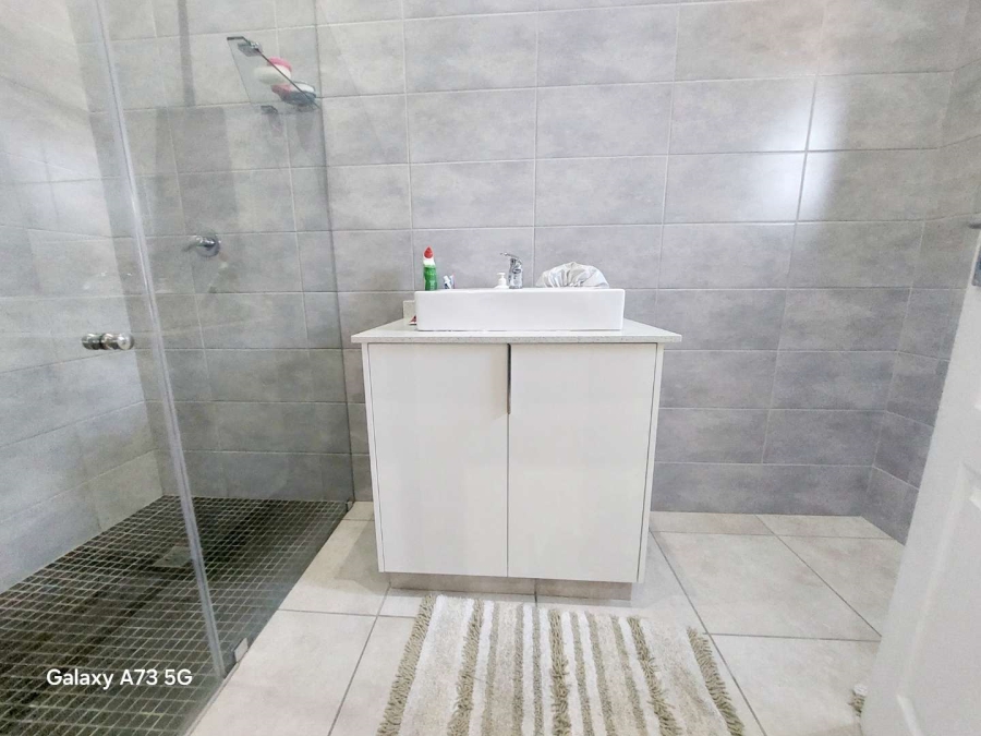 To Let 4 Bedroom Property for Rent in Palm Lakes Estate KwaZulu-Natal