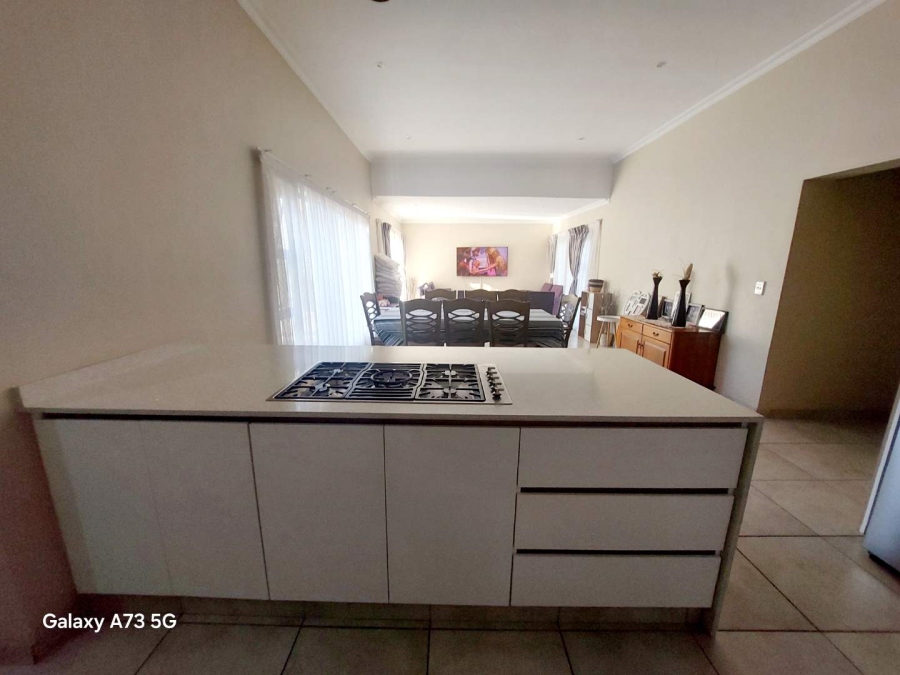 To Let 4 Bedroom Property for Rent in Palm Lakes Estate KwaZulu-Natal