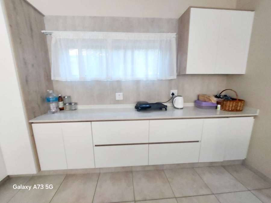 To Let 4 Bedroom Property for Rent in Palm Lakes Estate KwaZulu-Natal