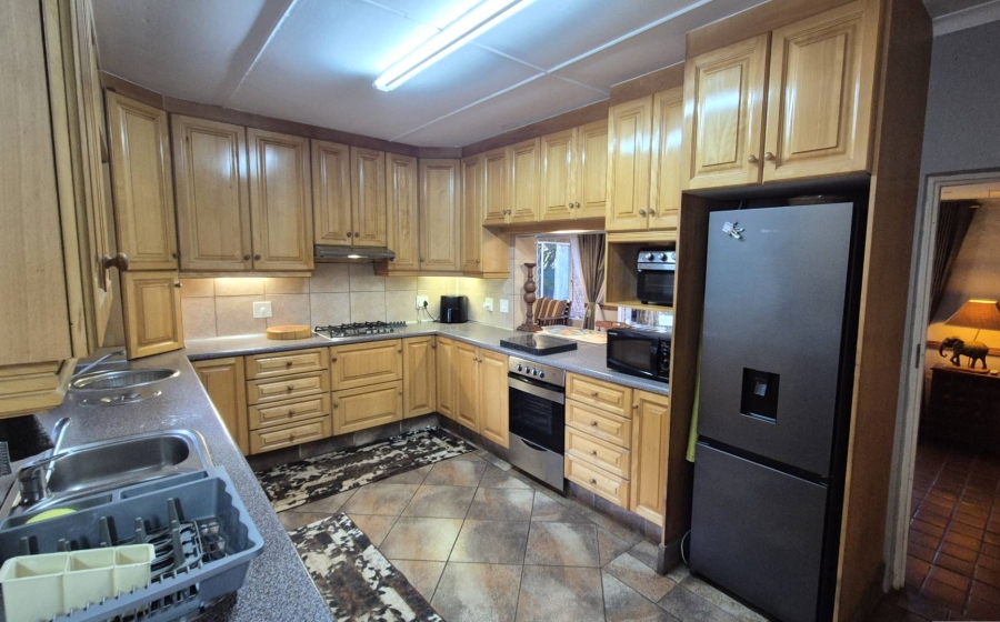 4 Bedroom Property for Sale in Greendale KwaZulu-Natal