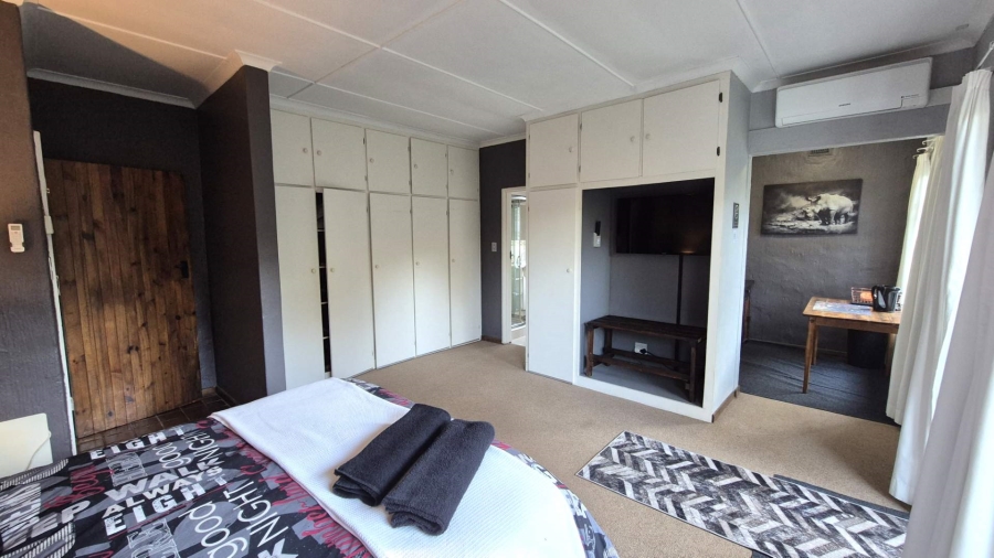 4 Bedroom Property for Sale in Greendale KwaZulu-Natal