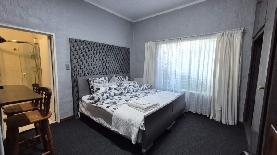 4 Bedroom Property for Sale in Greendale KwaZulu-Natal