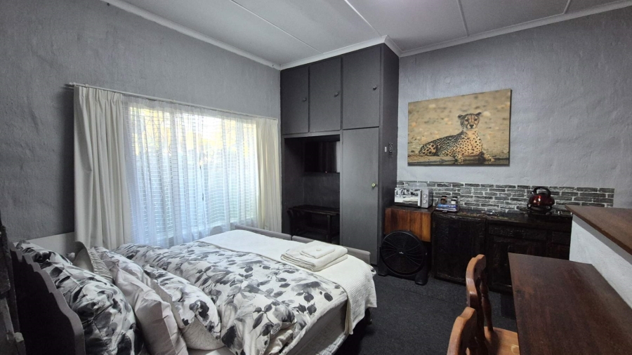 4 Bedroom Property for Sale in Greendale KwaZulu-Natal