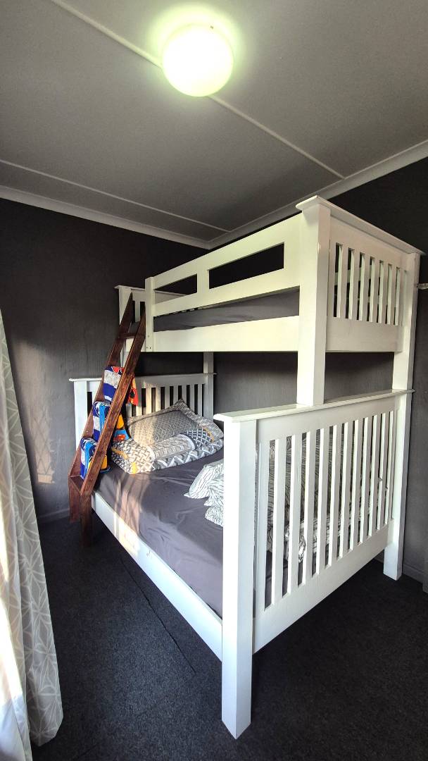 4 Bedroom Property for Sale in Greendale KwaZulu-Natal