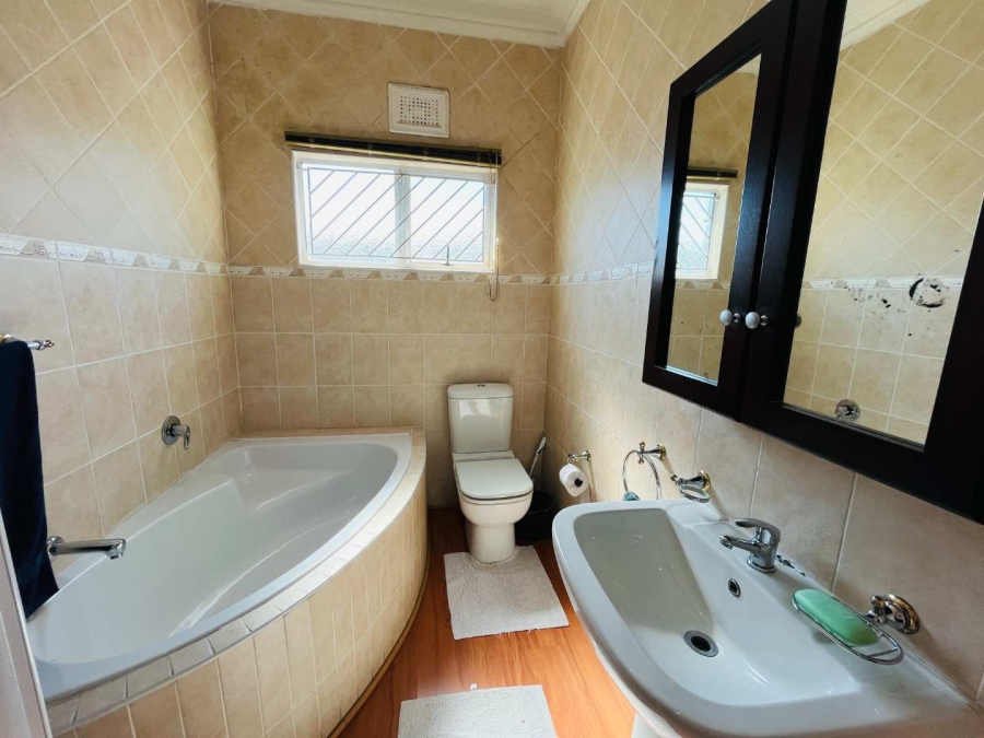 3 Bedroom Property for Sale in Broadway KwaZulu-Natal