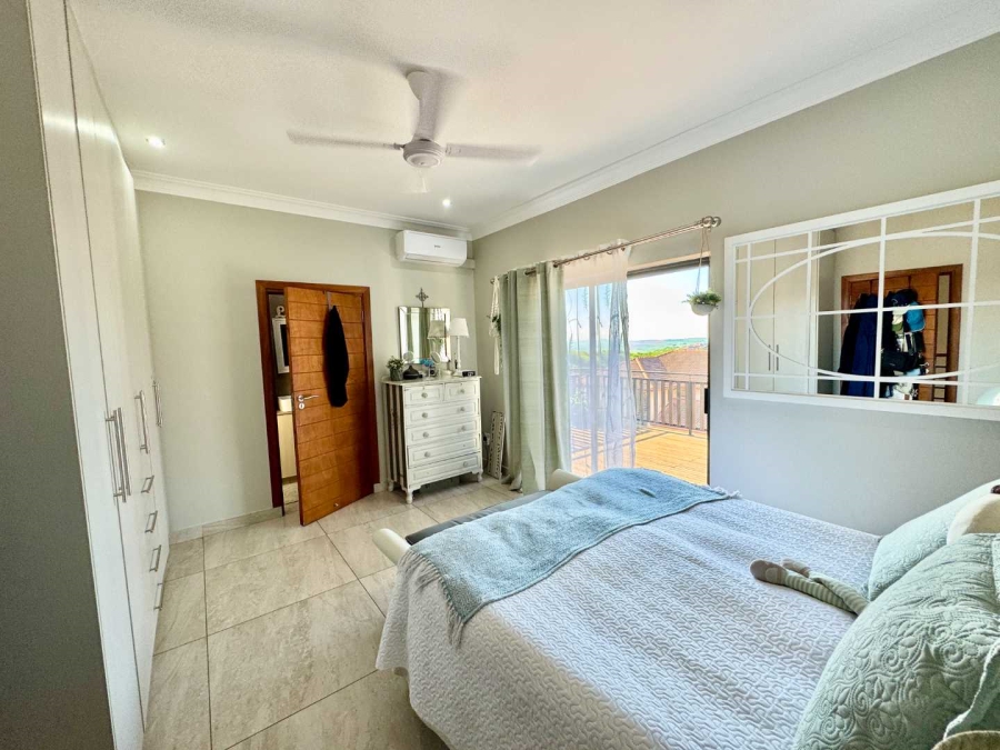 To Let 5 Bedroom Property for Rent in Izinga Ridge KwaZulu-Natal