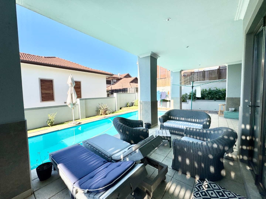 To Let 5 Bedroom Property for Rent in Izinga Ridge KwaZulu-Natal