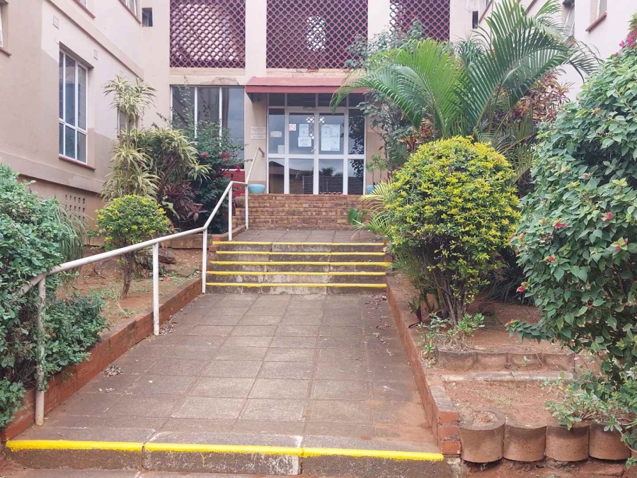 2 Bedroom Property for Sale in Montclair KwaZulu-Natal
