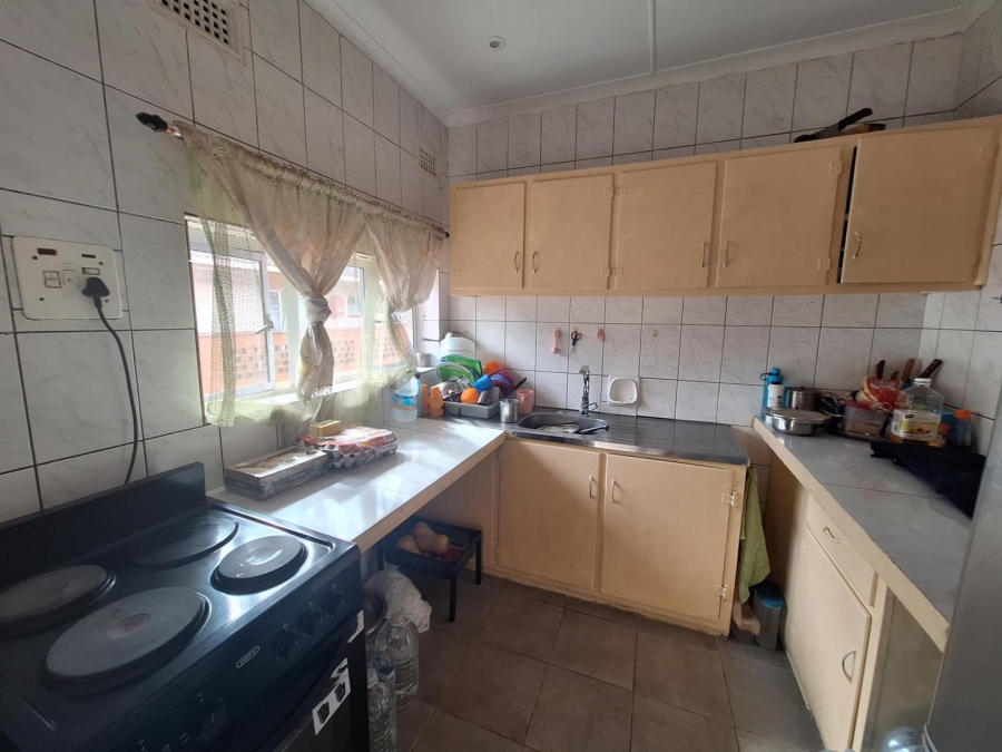 2 Bedroom Property for Sale in Montclair KwaZulu-Natal