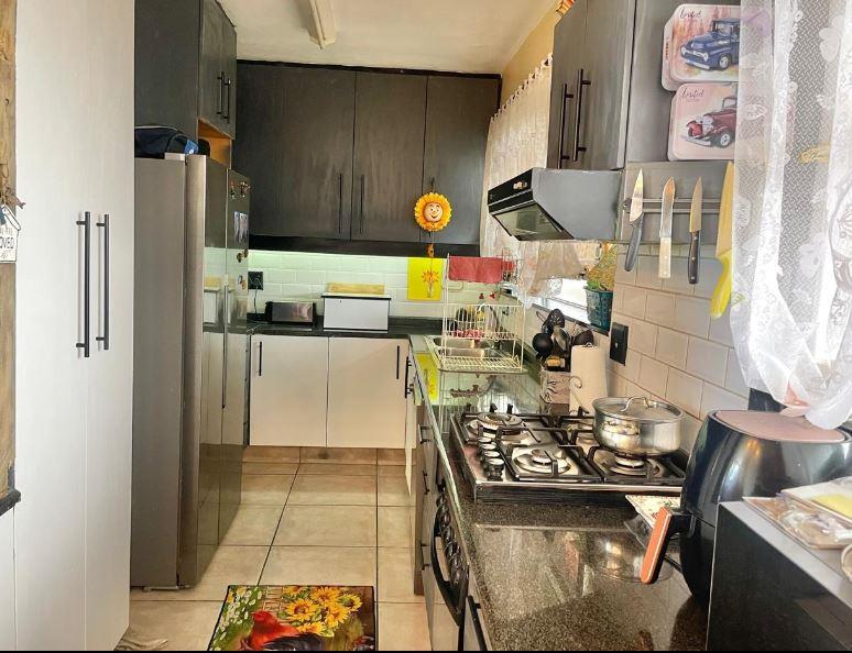 2 Bedroom Property for Sale in Amanzimtoti KwaZulu-Natal