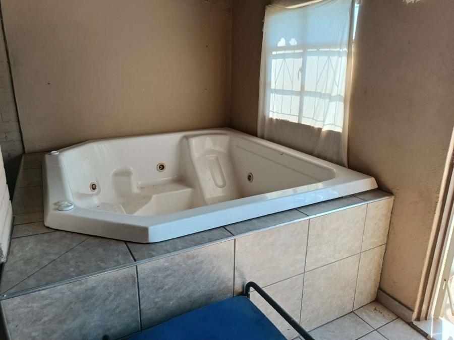 To Let 3 Bedroom Property for Rent in Napierville KwaZulu-Natal