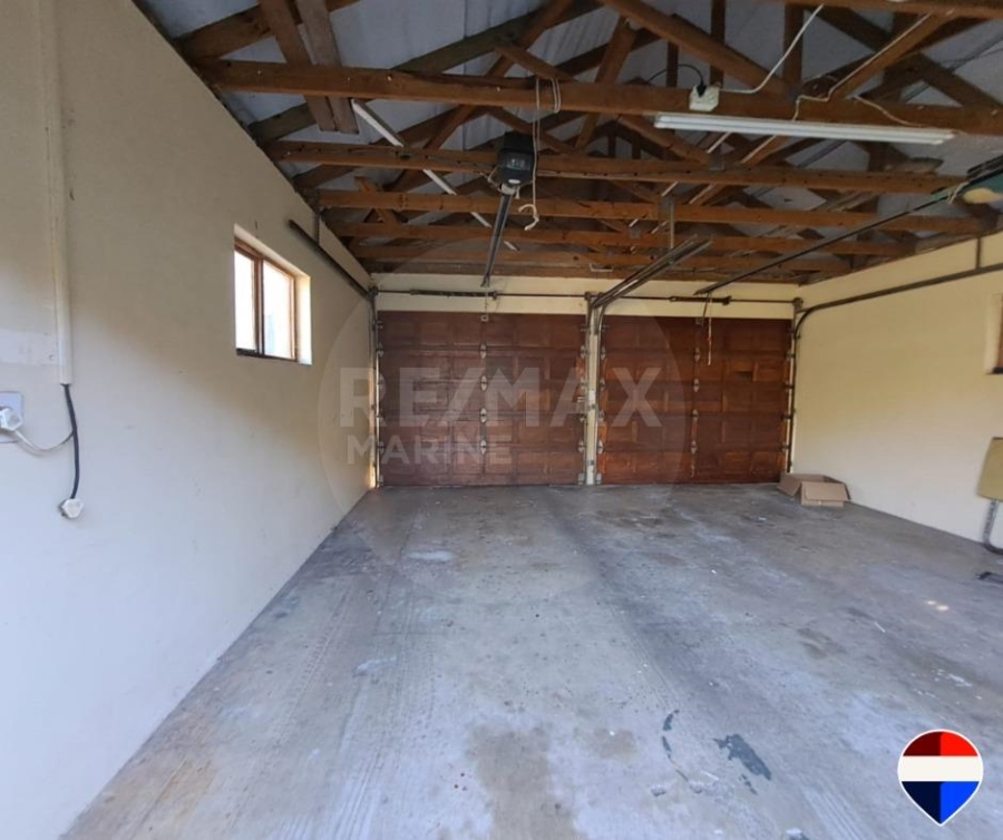 3 Bedroom Property for Sale in Meer En See KwaZulu-Natal
