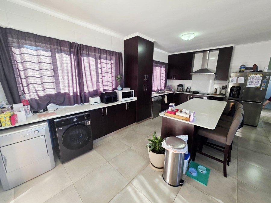To Let 3 Bedroom Property for Rent in Clifton Park KwaZulu-Natal