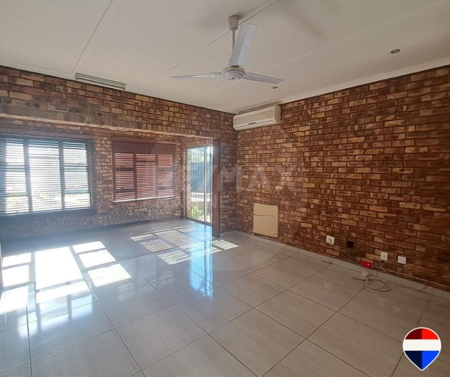 To Let 3 Bedroom Property for Rent in Meer En See KwaZulu-Natal