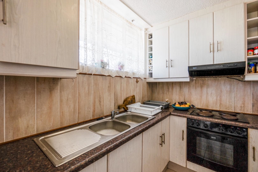 2 Bedroom Property for Sale in Amanzimtoti KwaZulu-Natal