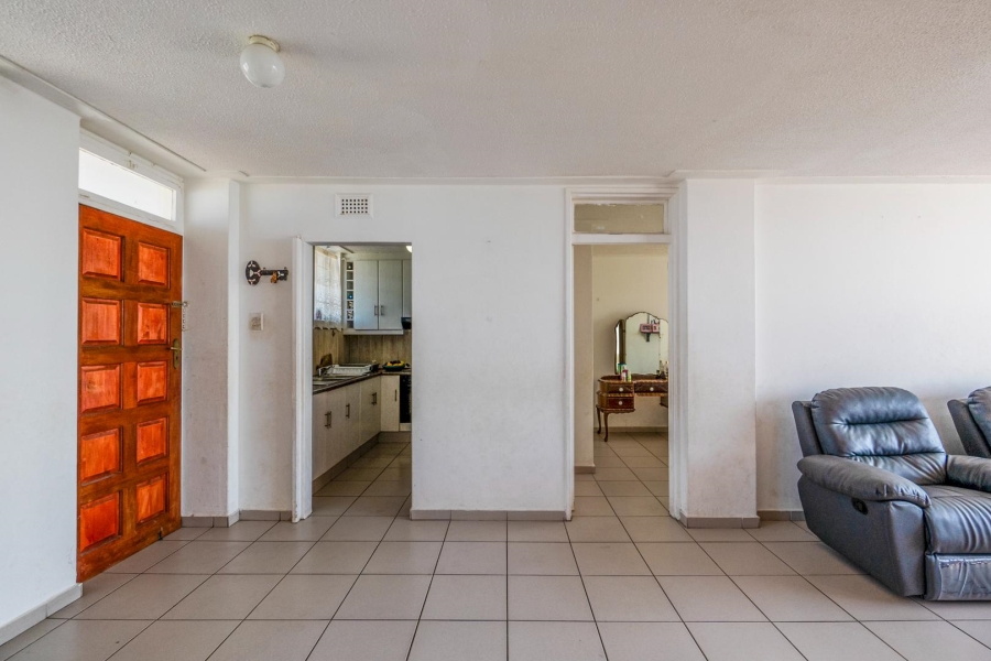 2 Bedroom Property for Sale in Amanzimtoti KwaZulu-Natal